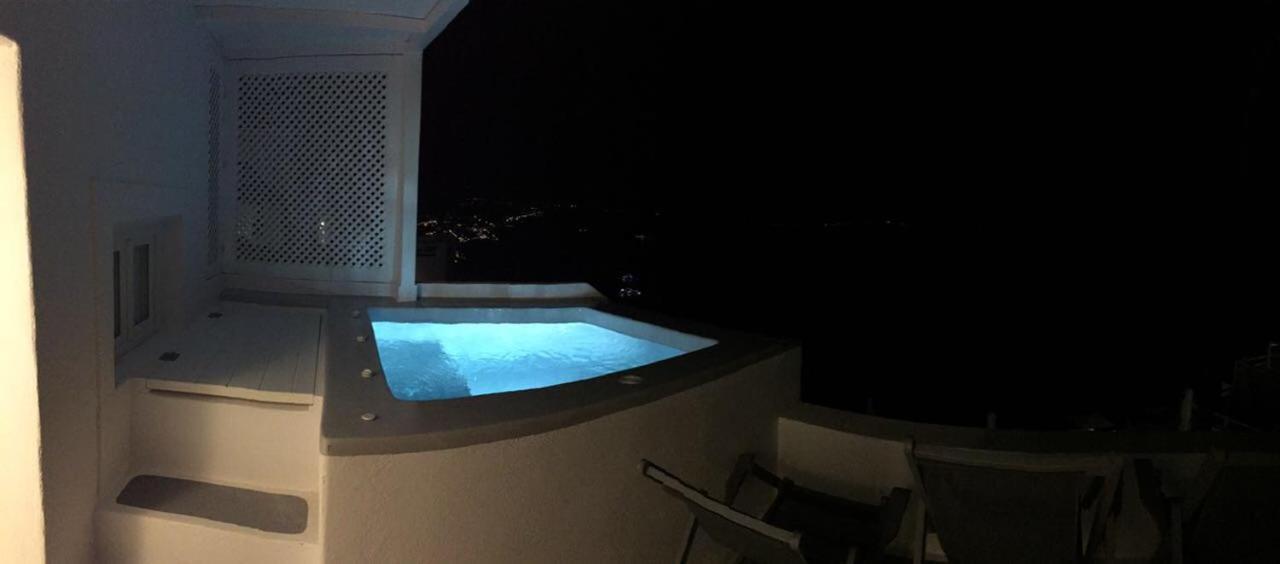 Altana Cliffside Villas Imerovigli  Esterno foto